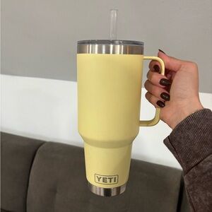 42oz Yeti